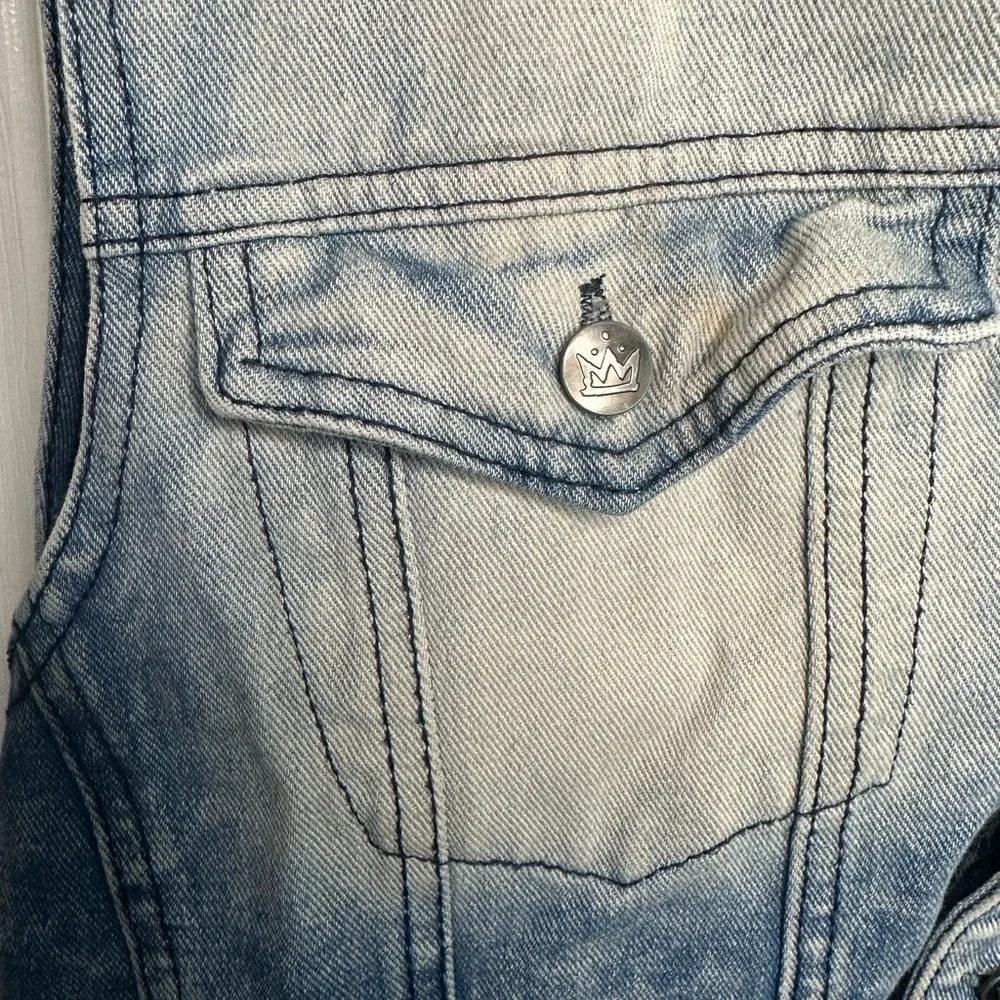 Denim Vest with Band Patches - fall out boy - Picture 3 of 7